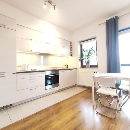 Sliczna 34A By Homeprime Krasków Eksteriør bilde